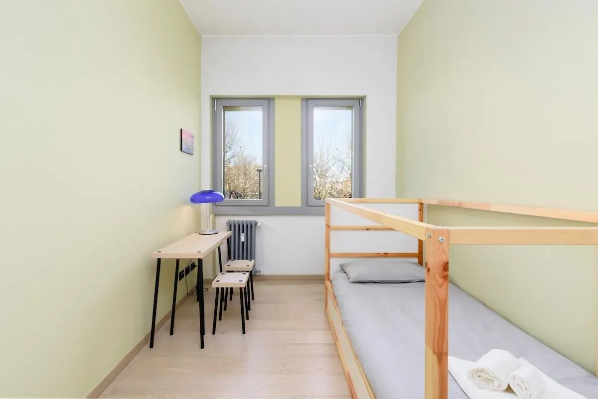 Urban Retreat 45 Apartment Milan 0*,